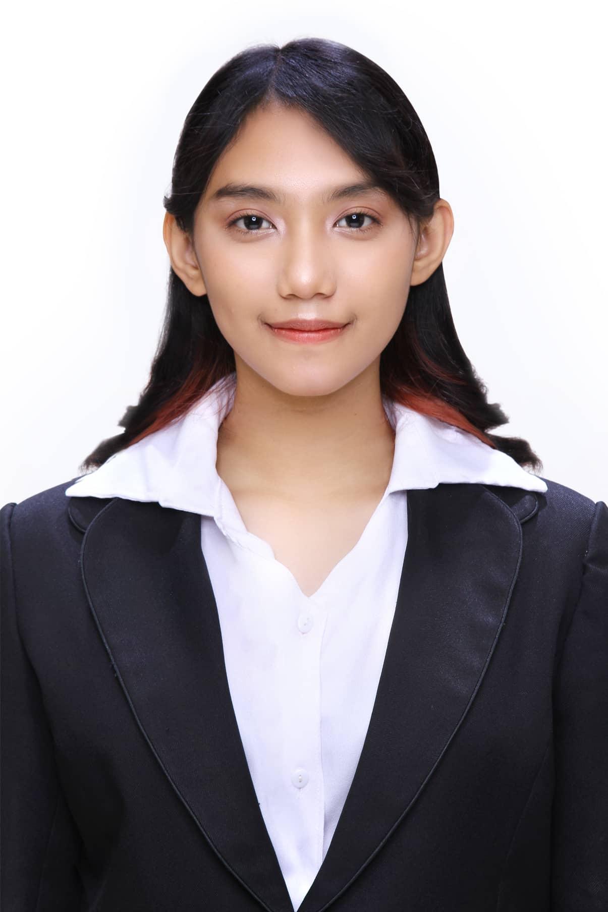 Intan Farolisa Mahadina Damayanti Putri